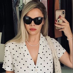 Meet your Posher, Rebecca